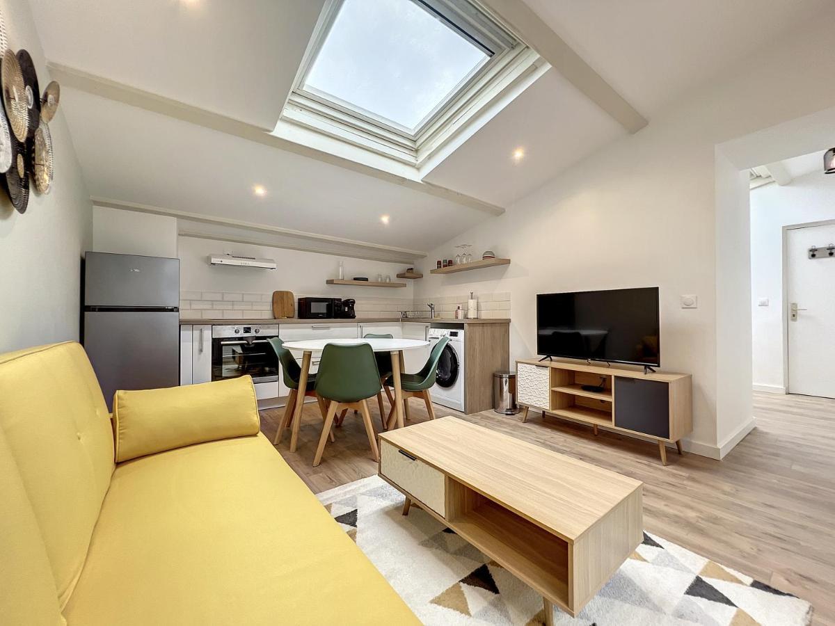 Appartement LE COSY - En Hyper-Centre - Rénové à Salon-de-Provence Extérieur photo